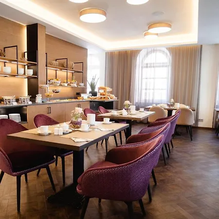 Merkur Hotell 3*
